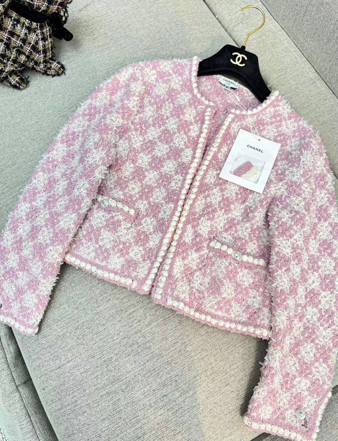 Chanel 23s pink and purple igan size 34