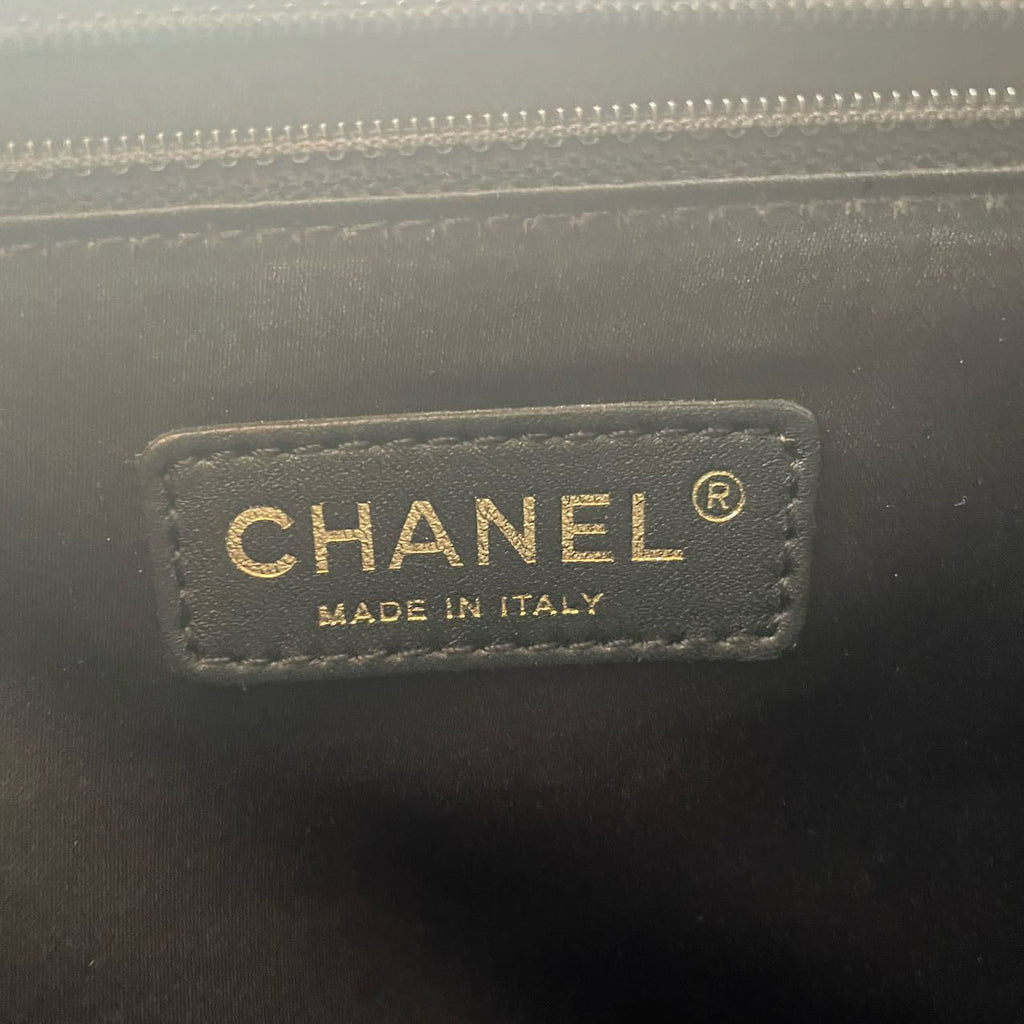 Chanel Grand Shopping Tote Black GST Bag in Caviar Leather with Gold Hardware Medium