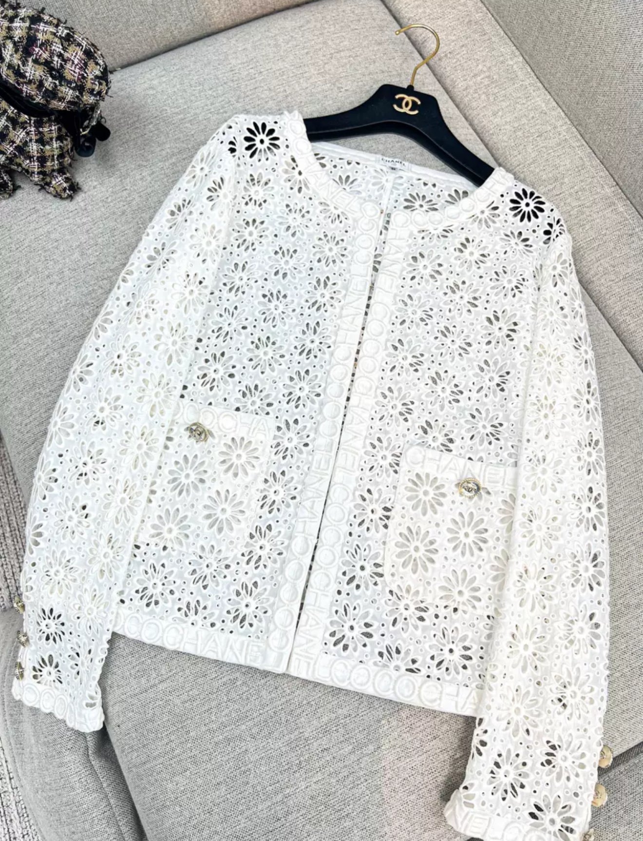 Chanel 21S white igan size 36