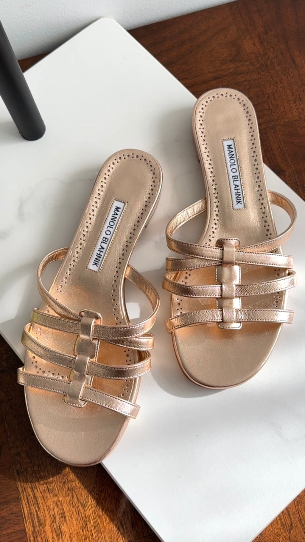 Manolo Blahnik Riran Rosegold Leather Flat Sandals - 37