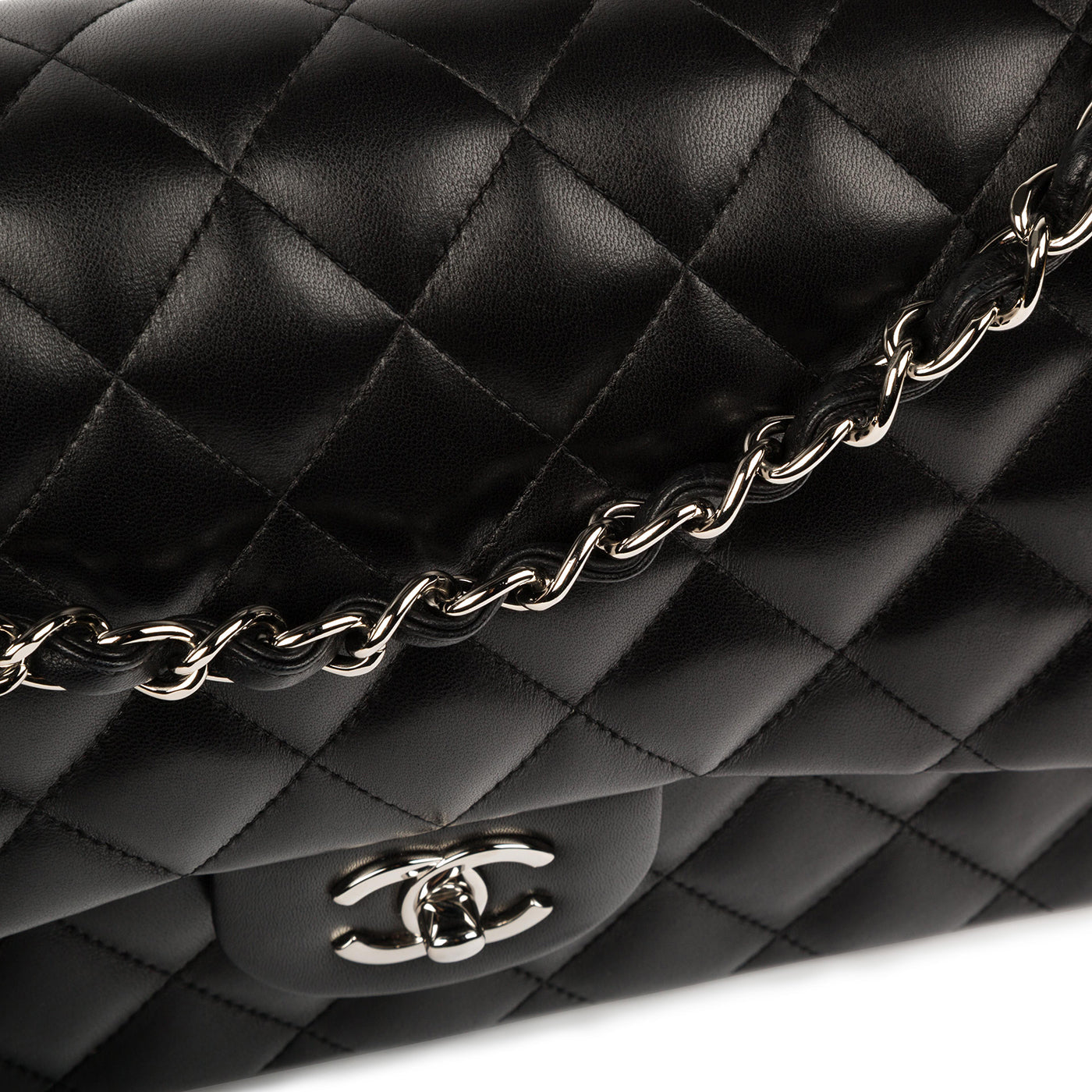 Chanel Classic Flap Bag Jumbo