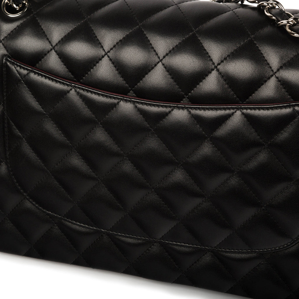 Chanel Classic Flap Bag Jumbo