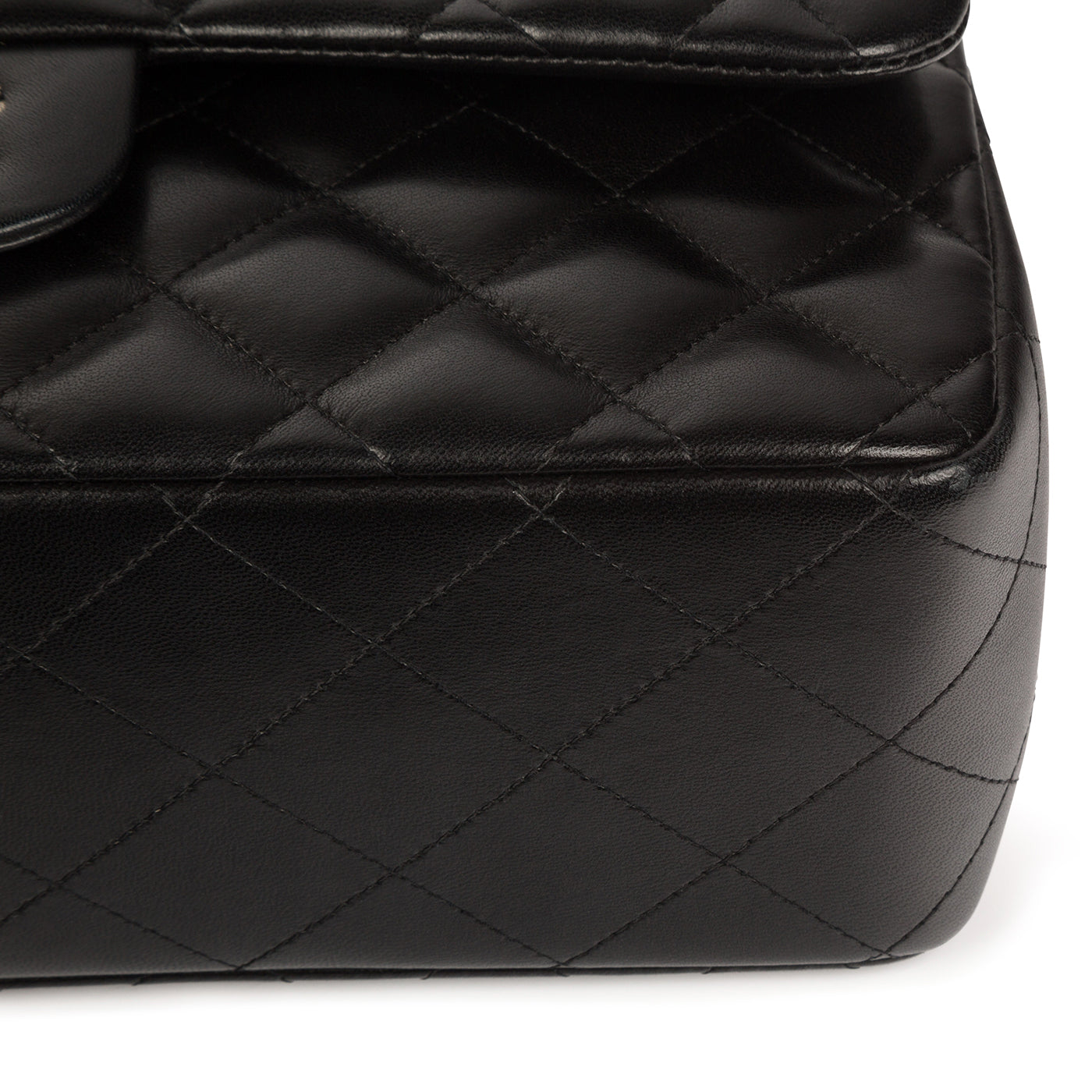 Chanel Classic Flap Bag Jumbo