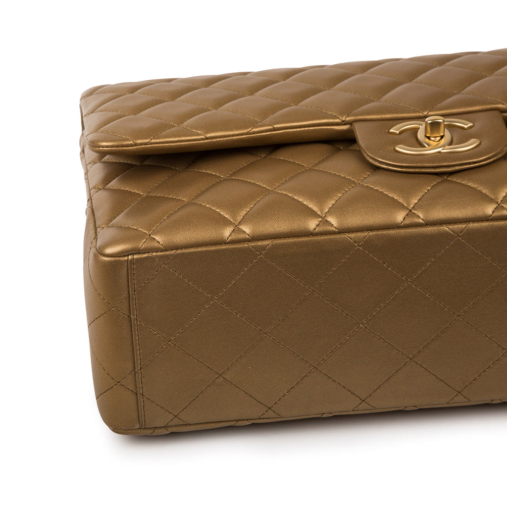 Chanel Classic Flap Bag Maxi - Gold