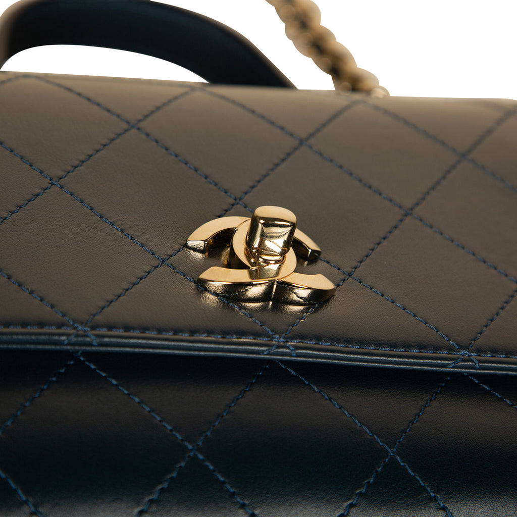 Chanel Chanel flap Bag with Top Handle