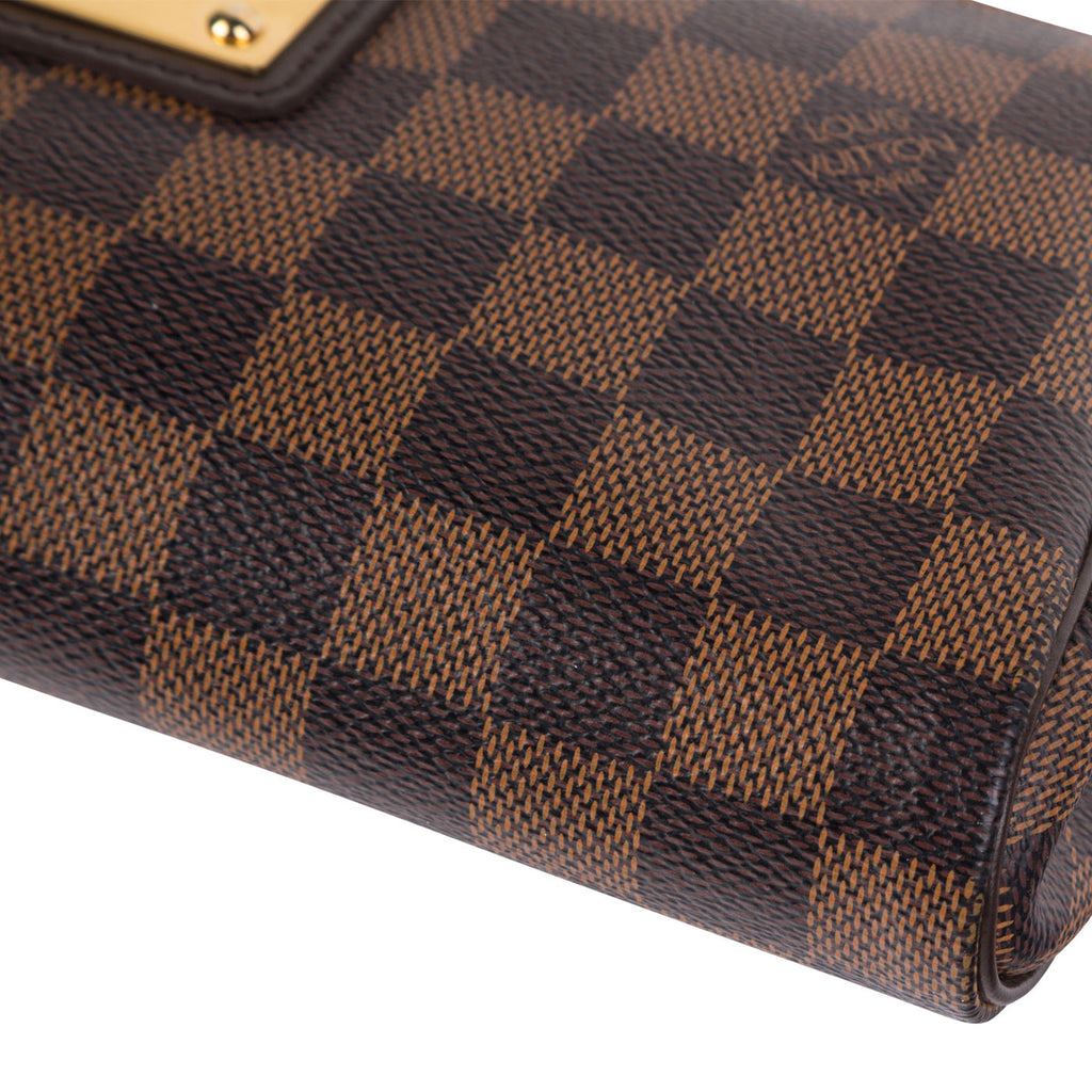 Louis Vuitton Eva Damier Clutch