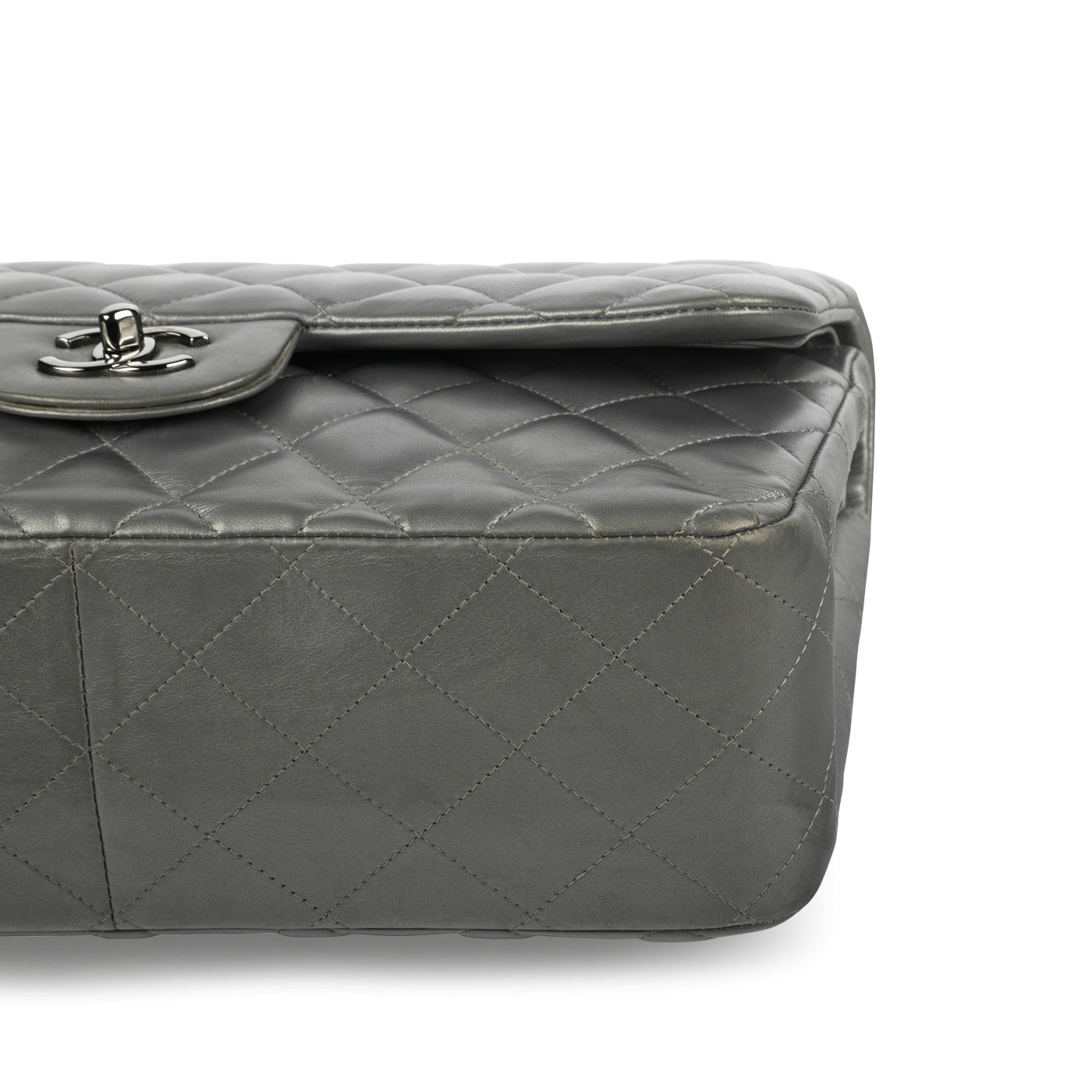 Chanel Classic Flap Bag Jumbo