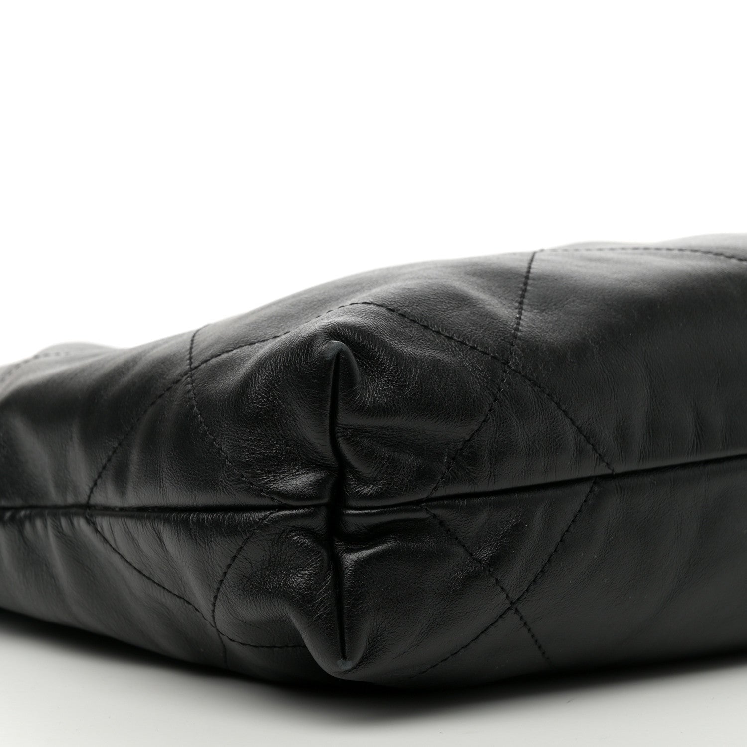 Shiny Calfskin Quilted Small Chanel 22 So Black