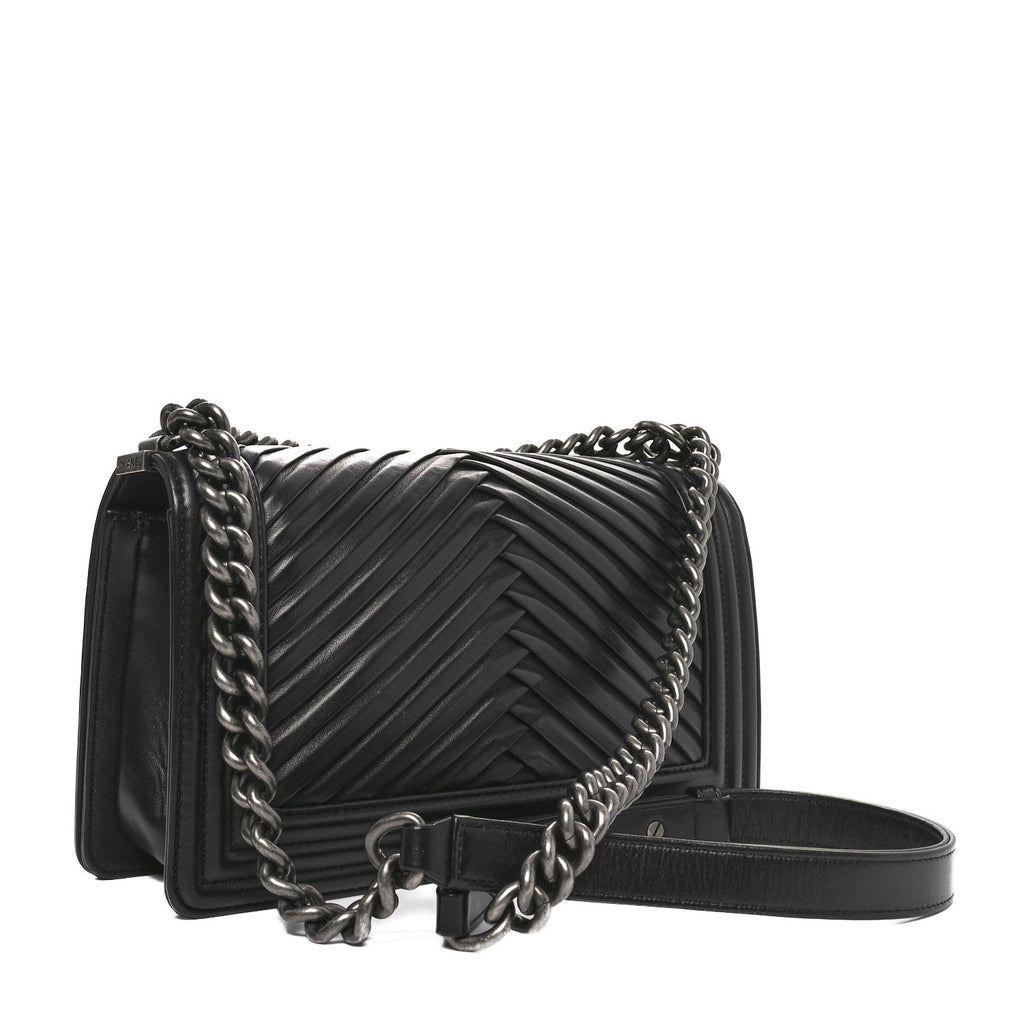 Lambskin Pleated Medium Boy Flap Black