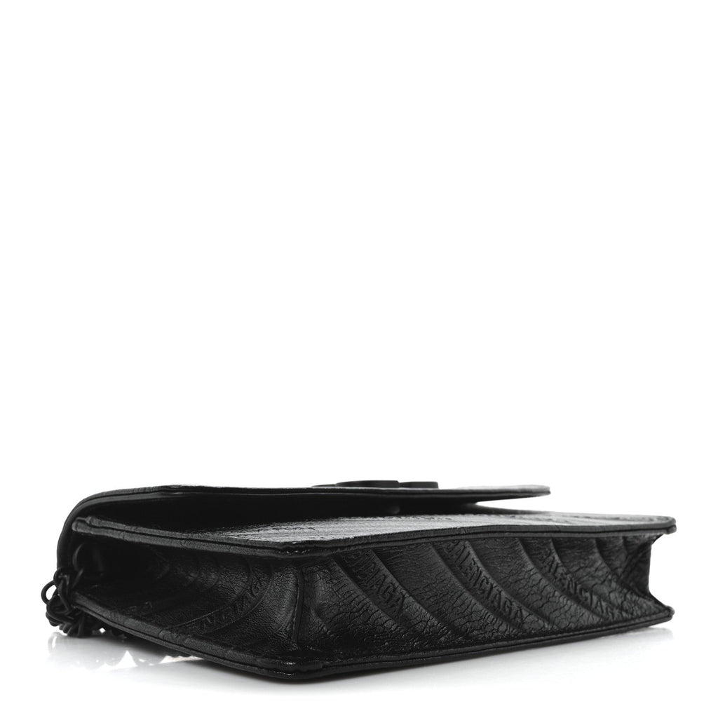 Shiny Goatskin Logo Embossed Monochrome BB Wallet On Chain Black
