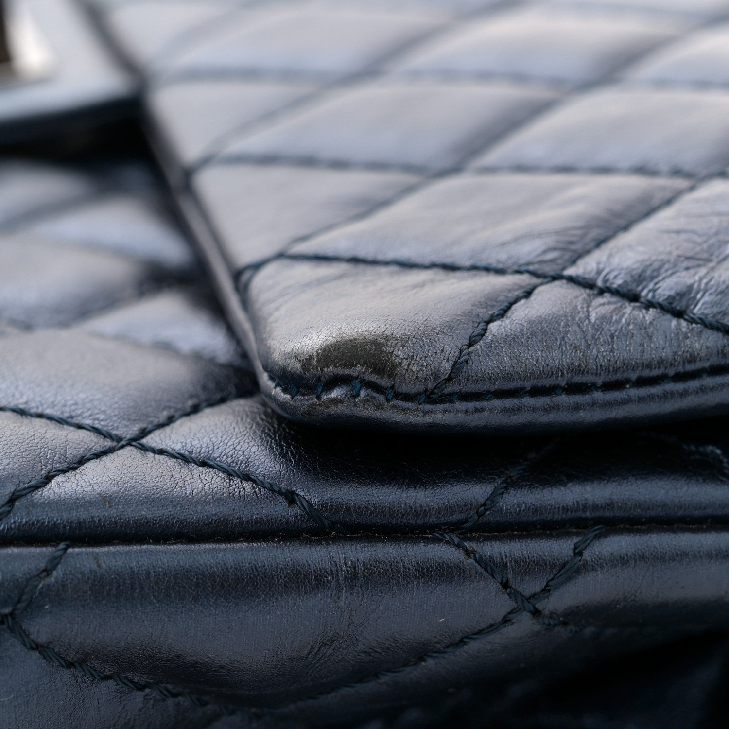 Metallic Aged Calfskin Quilted 2.55 Reissue 226 Flap Dark Navy Blue