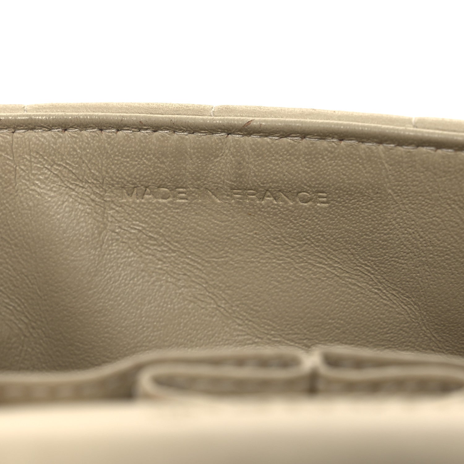 Lambskin East West Chocolate Bar Flap Ivory