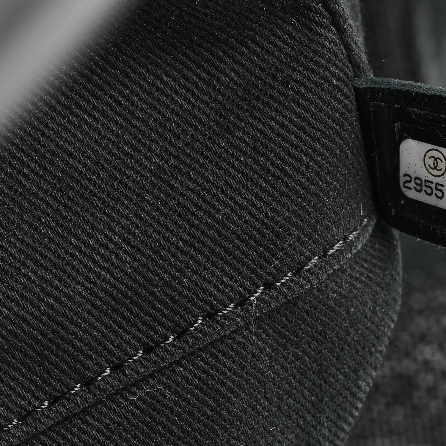 Mixed Fibers Calfskin Striped Medium Deauville Black
