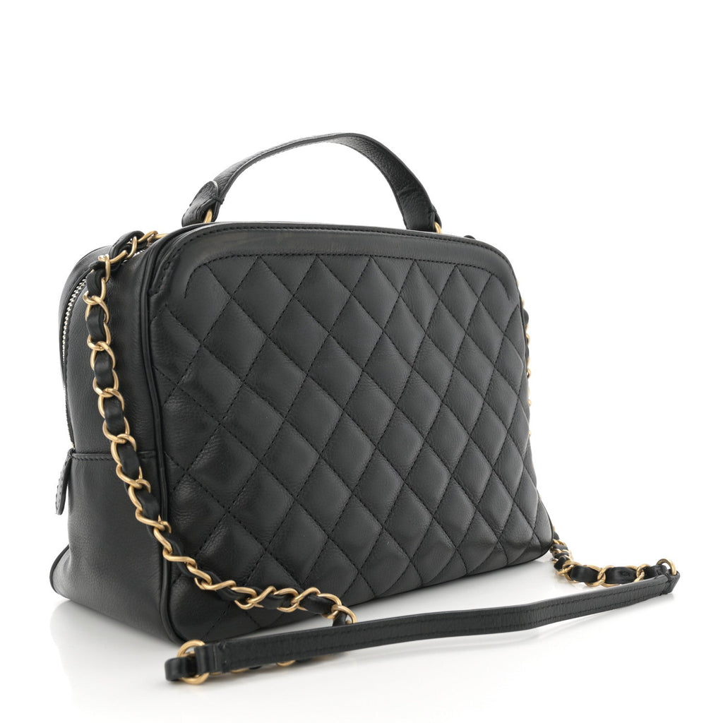 Calfskin Quilted CC Medium Vanity Case Black