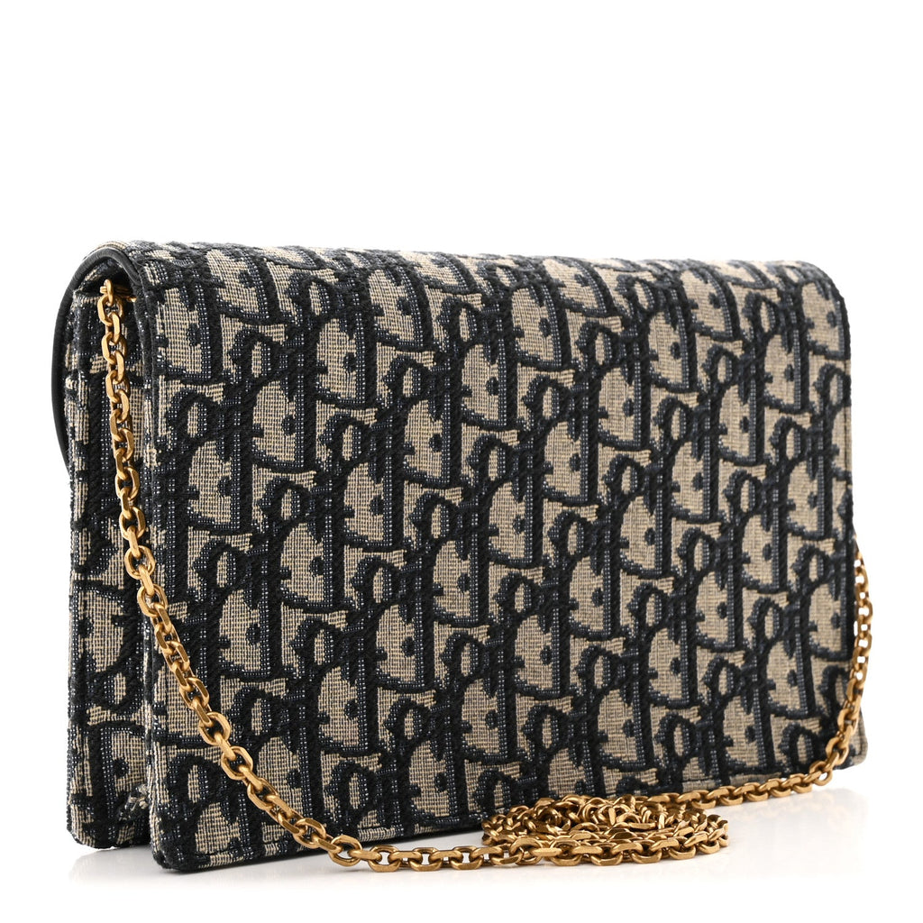 Oblique Saddle Chain Pouch Blue