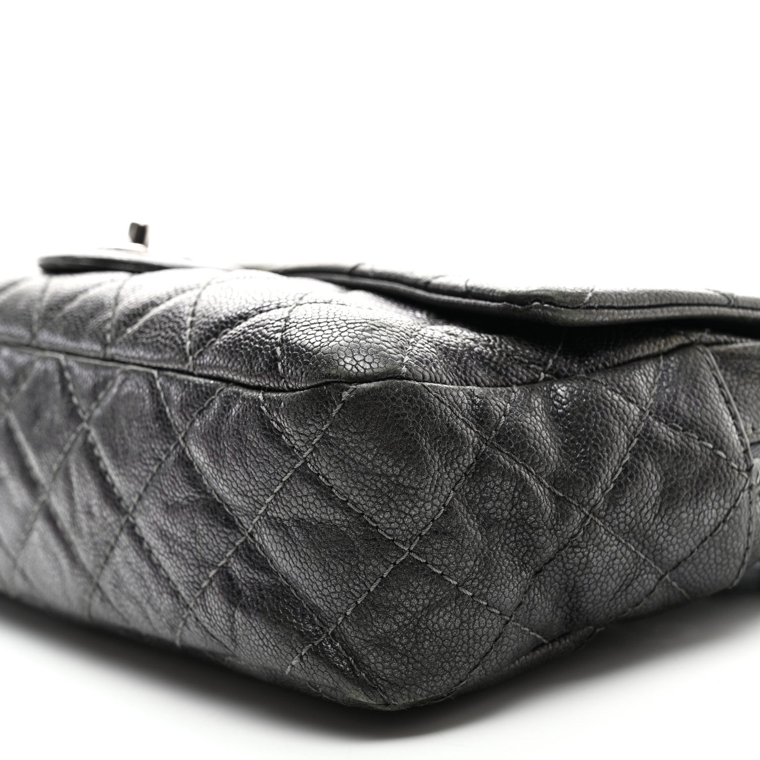 Iridescent Caviar Quilted Jumbo Easy Flap Grey