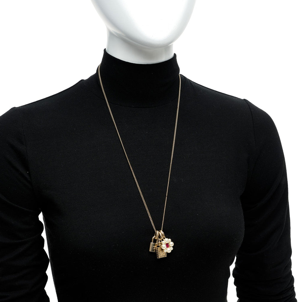 Crystal Pearl Lock Perfume Bottle CC Pendant Necklace Gold Red White