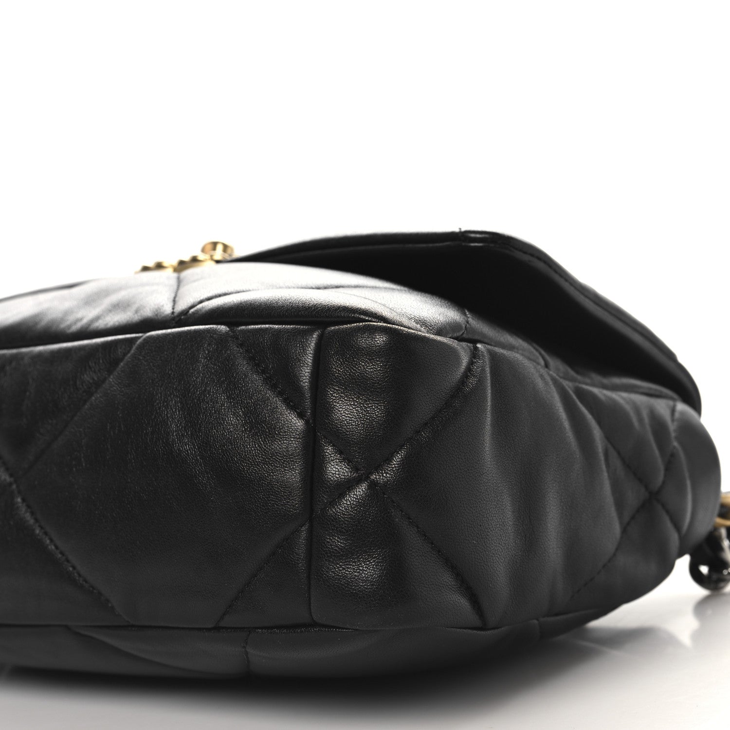 Lambskin Quilted Medium Chanel 19 Flap Black