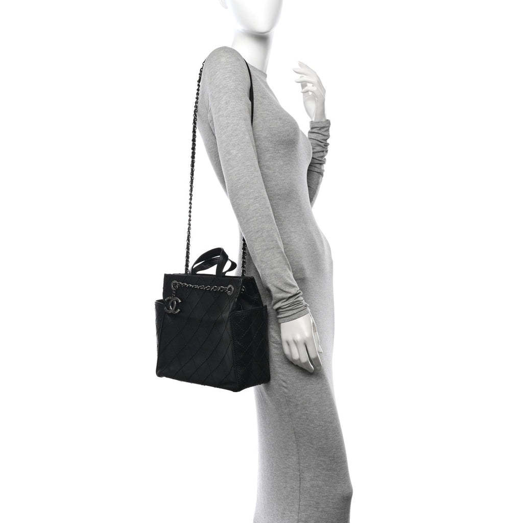 Grained Calfskin CC Pocket Tote Black