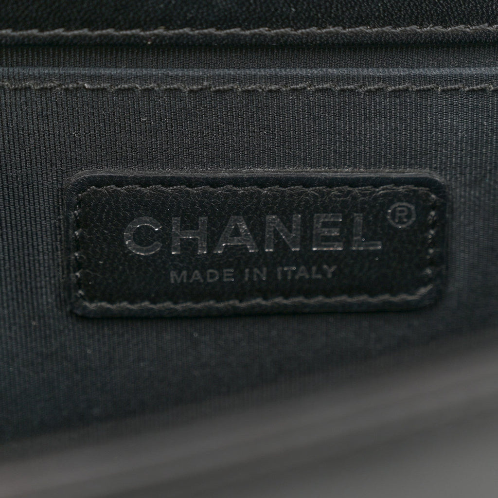 Lambskin Quilted Medium Boy Flap Black