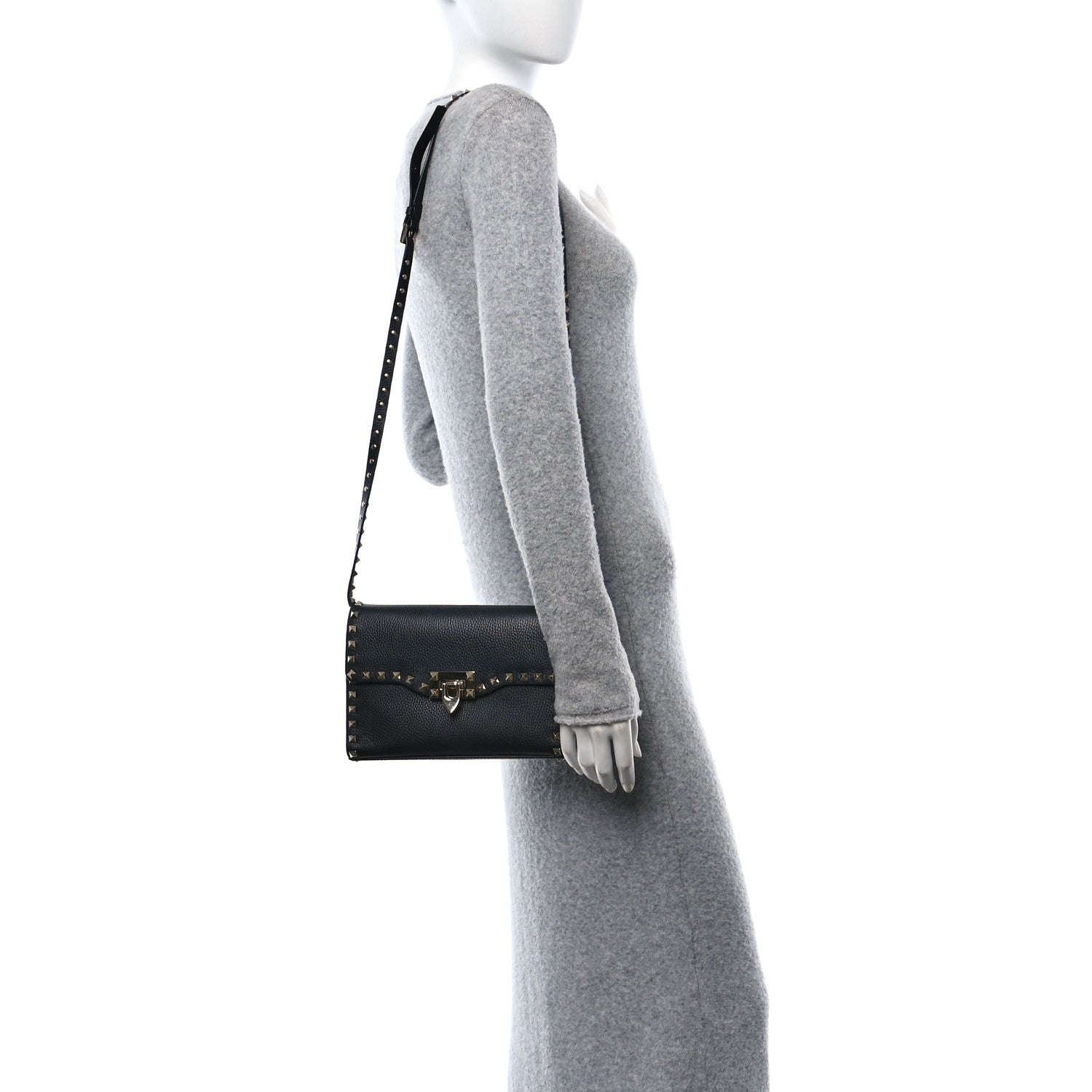 Pebbled Calfskin Medium Rockstud Flip Lock Crossbody Bag Black