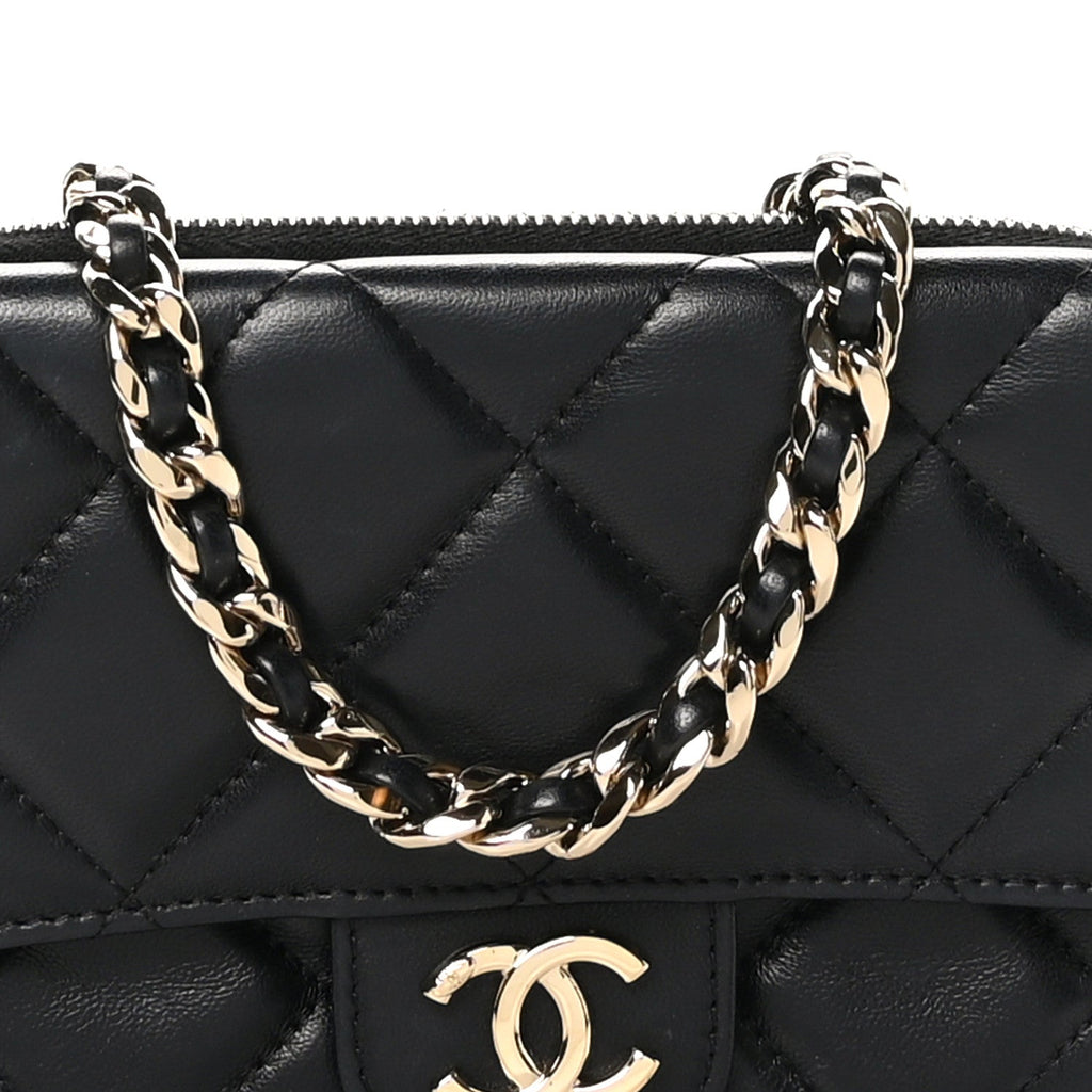 Lambskin Quilted Resin Bi-Color Flap Phone Holder With Chain Black