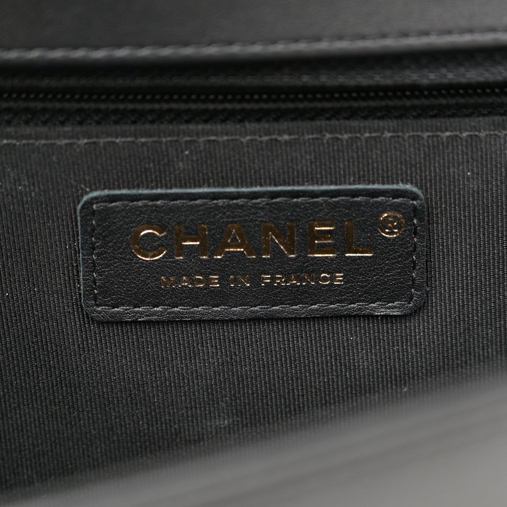 Calfskin Chevron Quilted New Medium Boy Flap Black