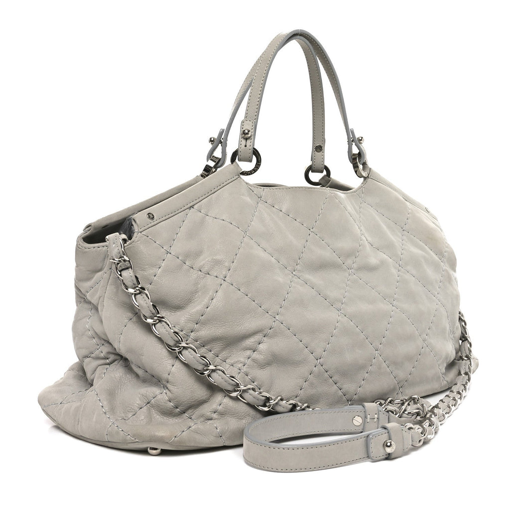 Iridescent Calfskin Quilted Small Sea Hit Tote Gris Clair