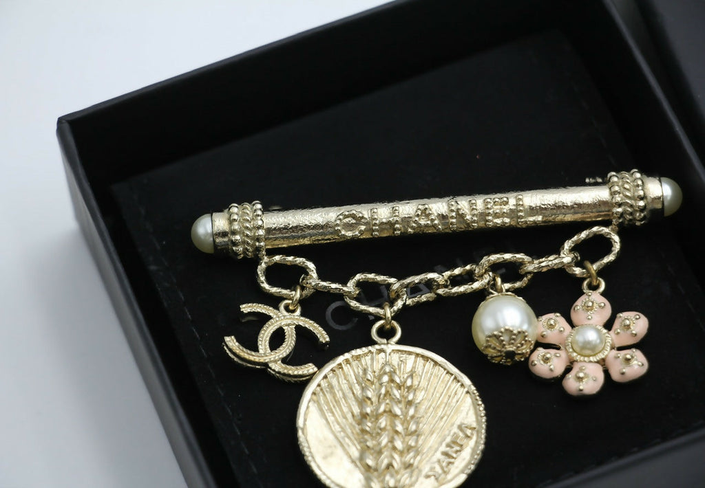 Chanel B18C Metal Wheat Ear Coin Flower Chain Brooch