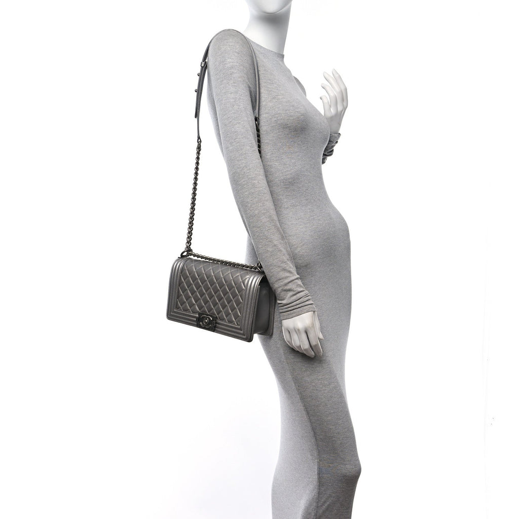 Metallic Caviar Quilted Medium Boy Flap Silver