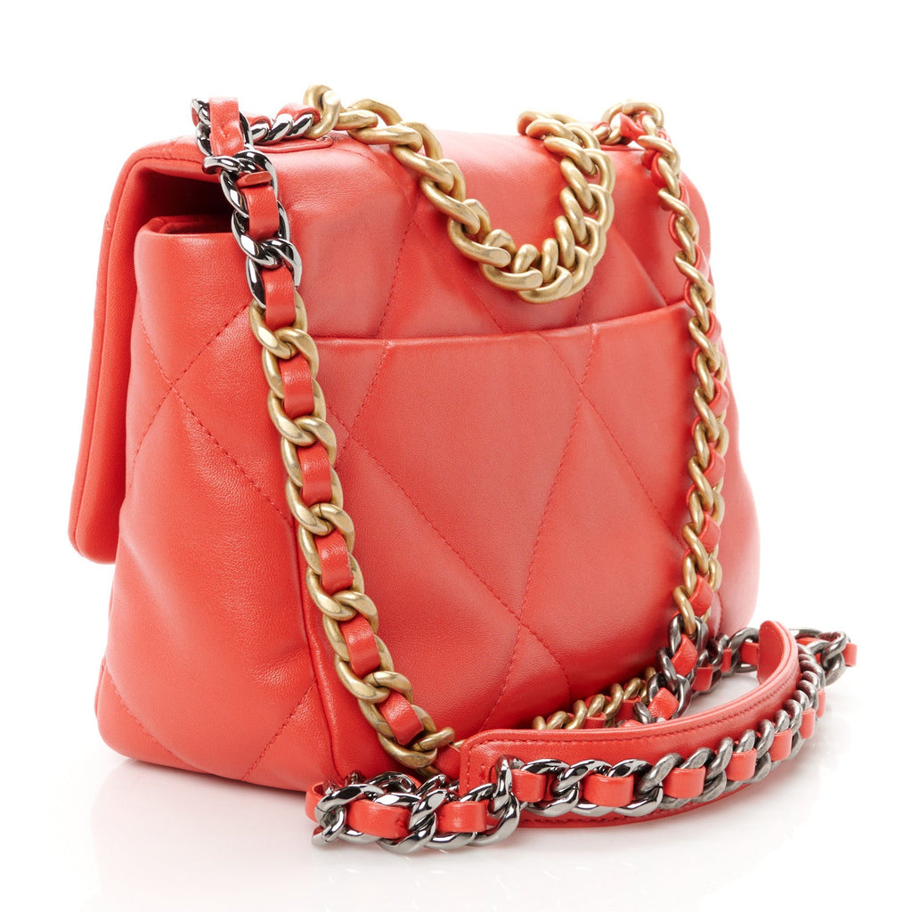 Lambskin Quilted Medium Chanel 19 Flap Red