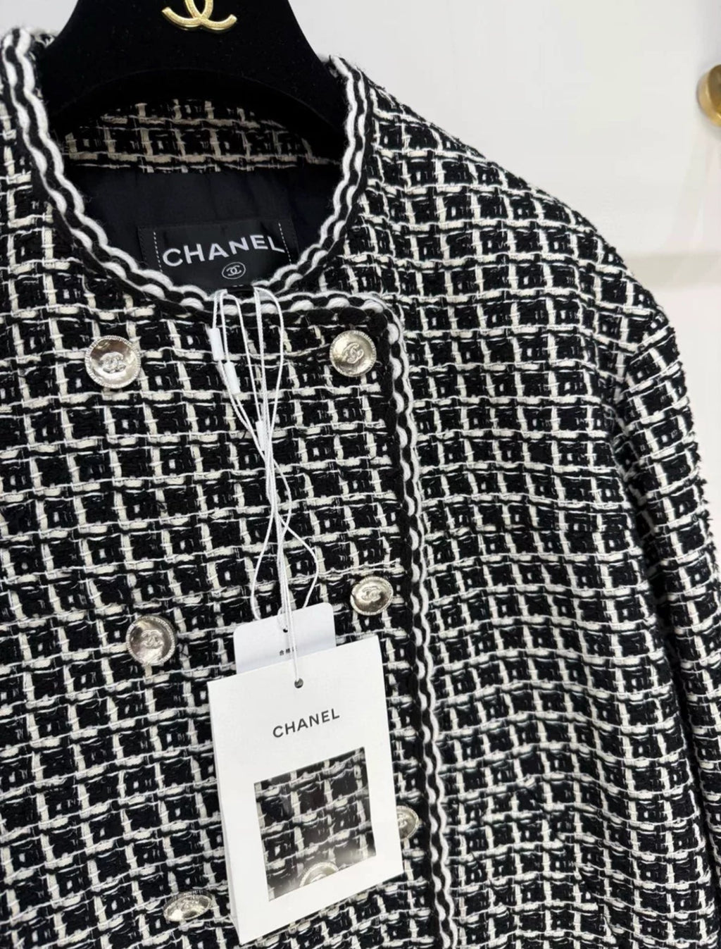 Chanel 25C black & white tweed round coat