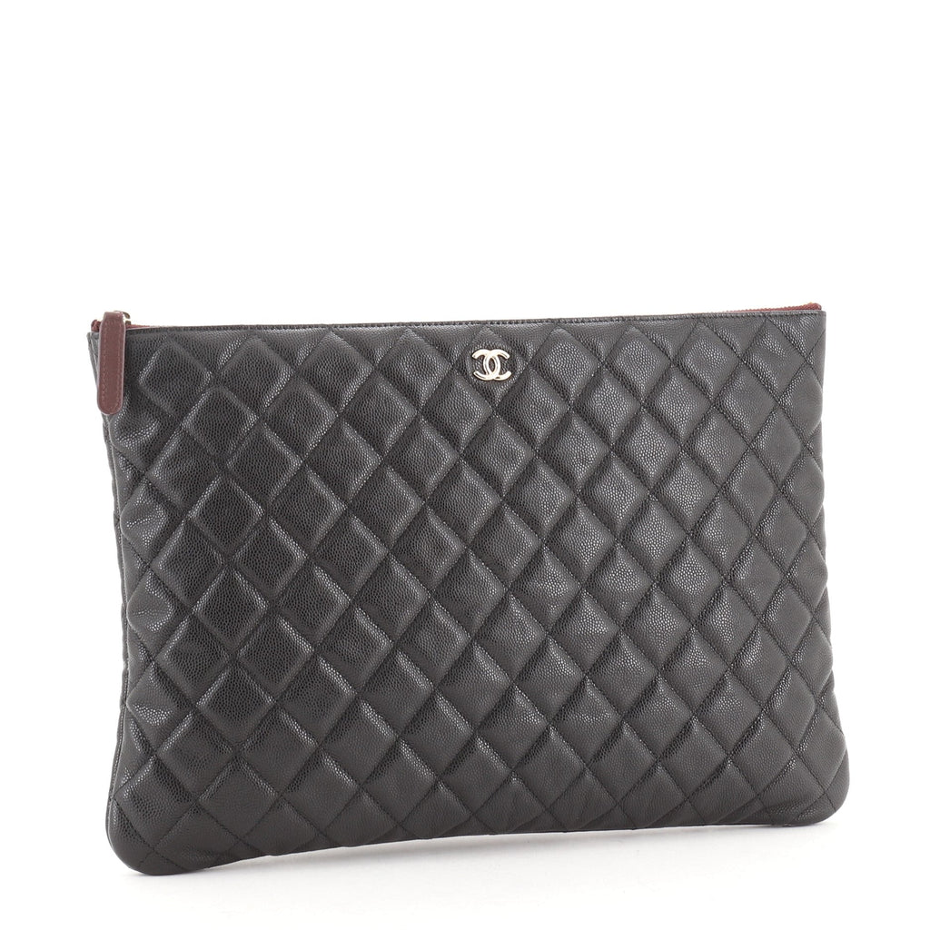 O Case Clutch Quilted Caviar Large