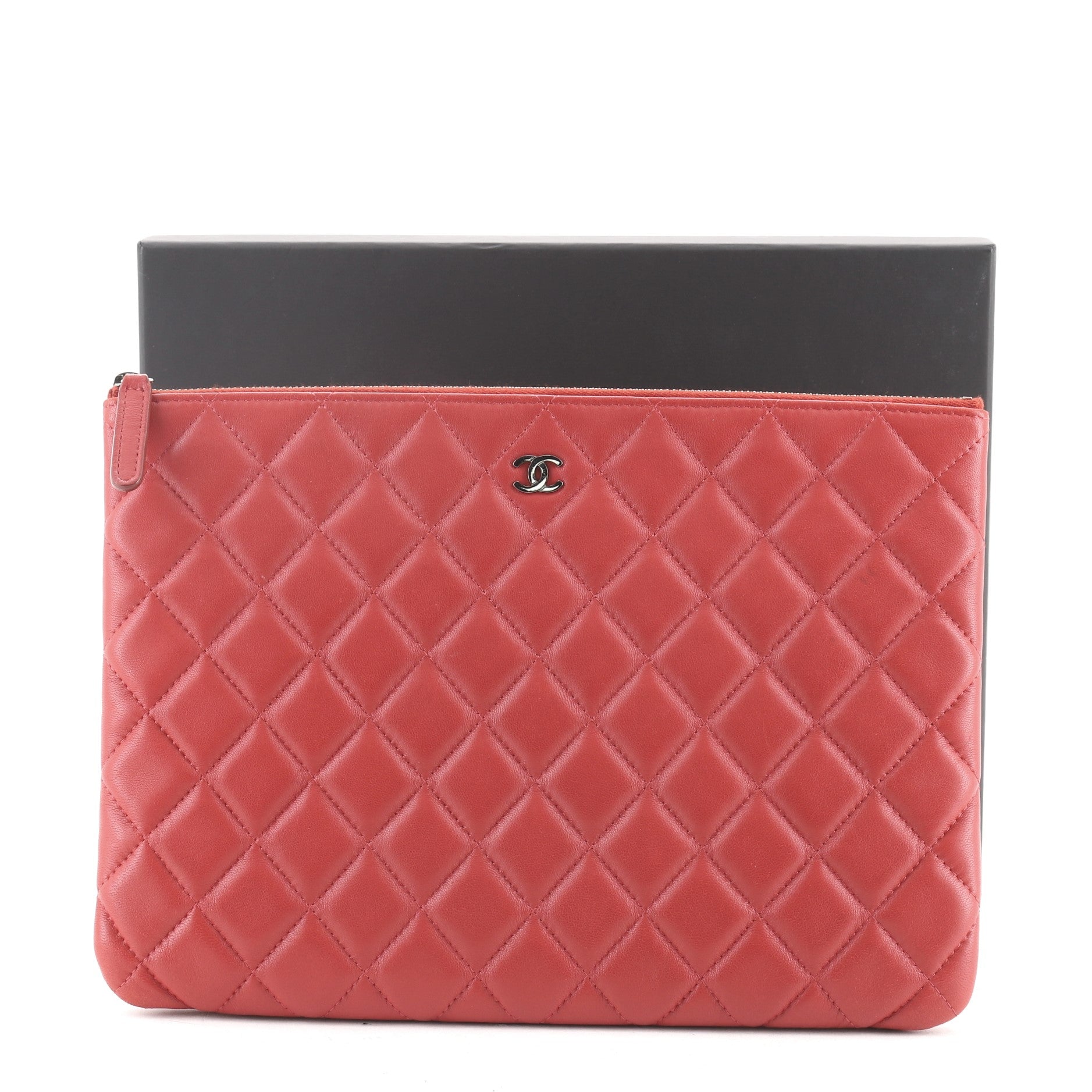O Case Clutch Quilted Lambskin Medium