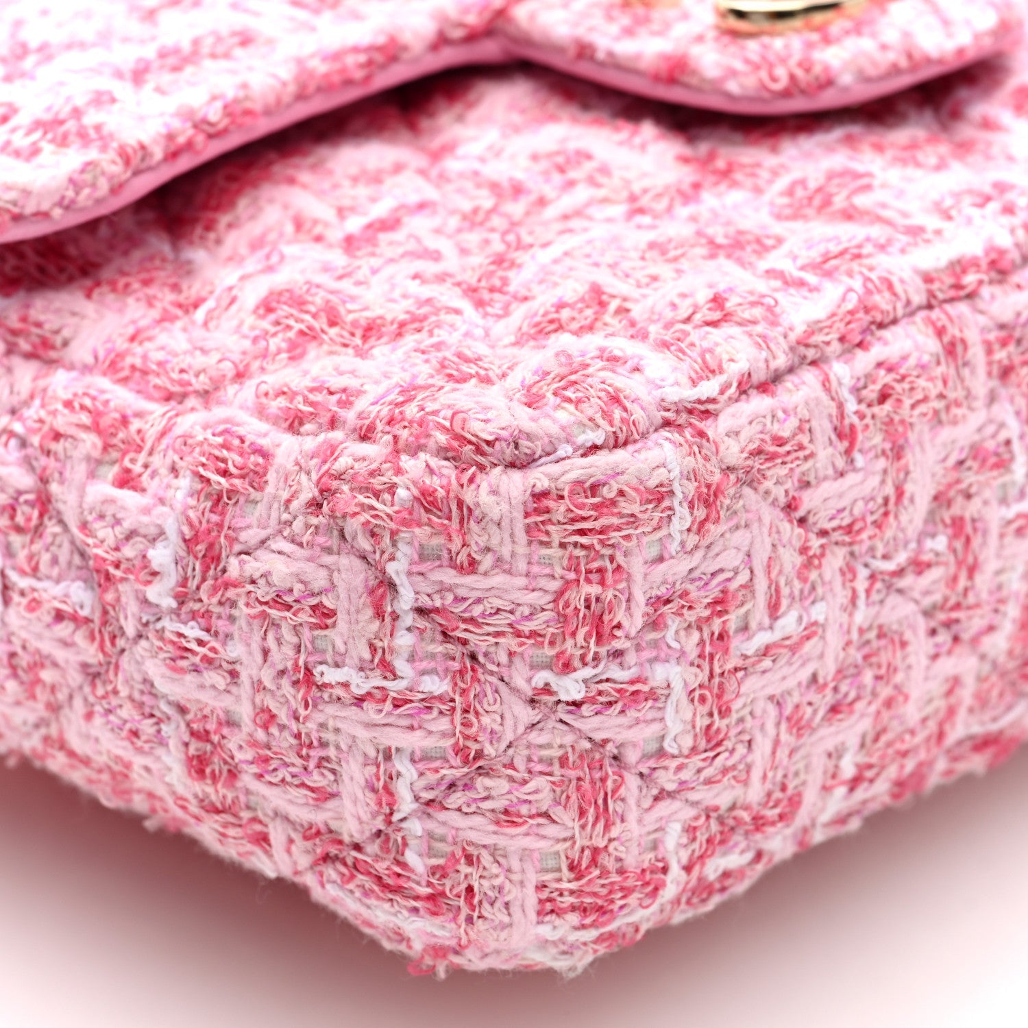 Tweed Resin Quilted Mini Heart Square Flap Pink White