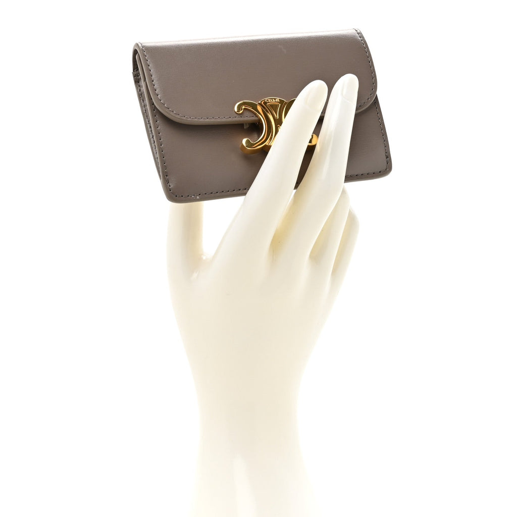 Shiny Calfskin Triomphe Flap  Holder Pebble