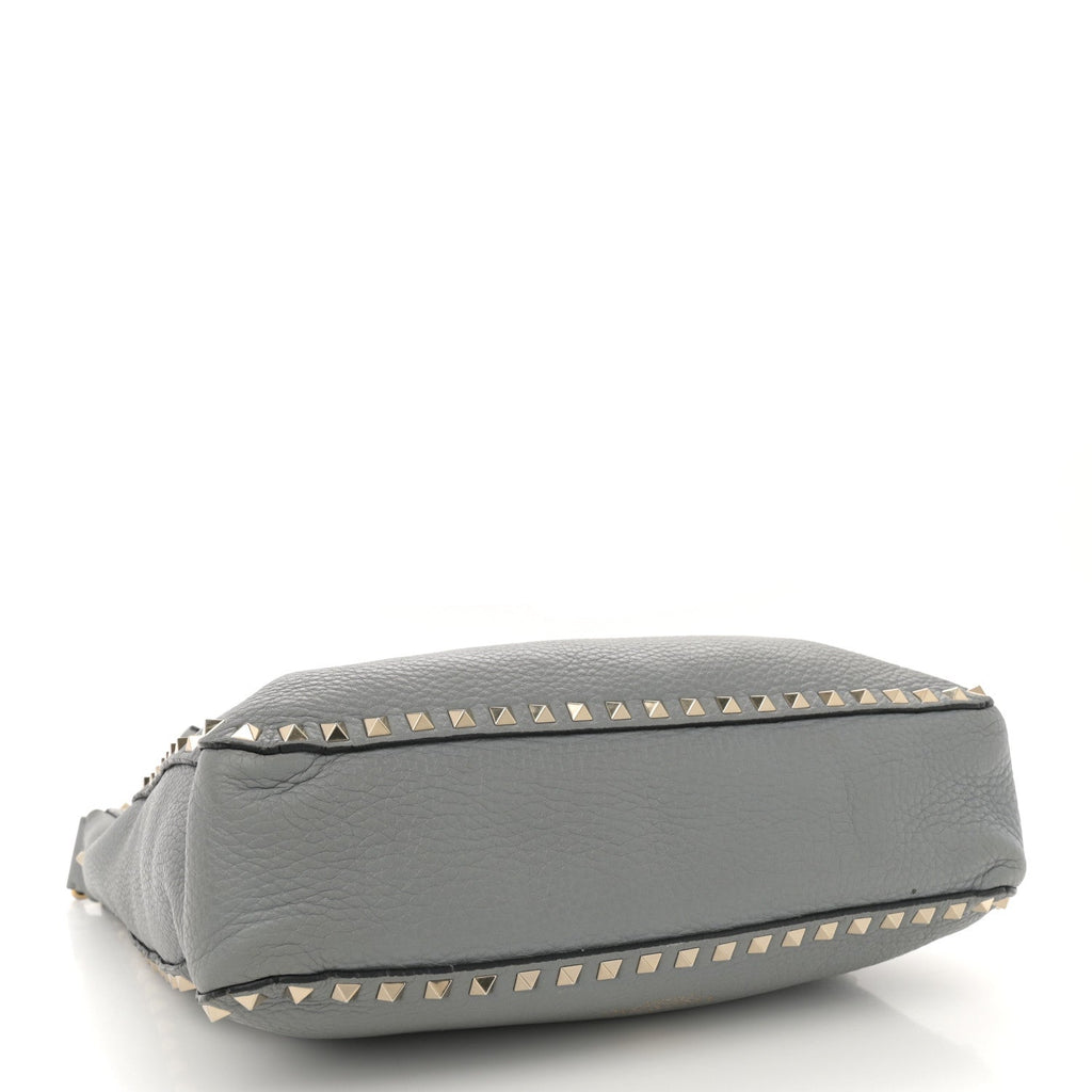Pebbled Calfskin Small Rockstud Flip-Lock Messenger Bag Light Stone