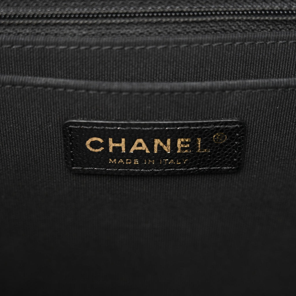 Caviar Quilted XXL Travel Flap Bag Black