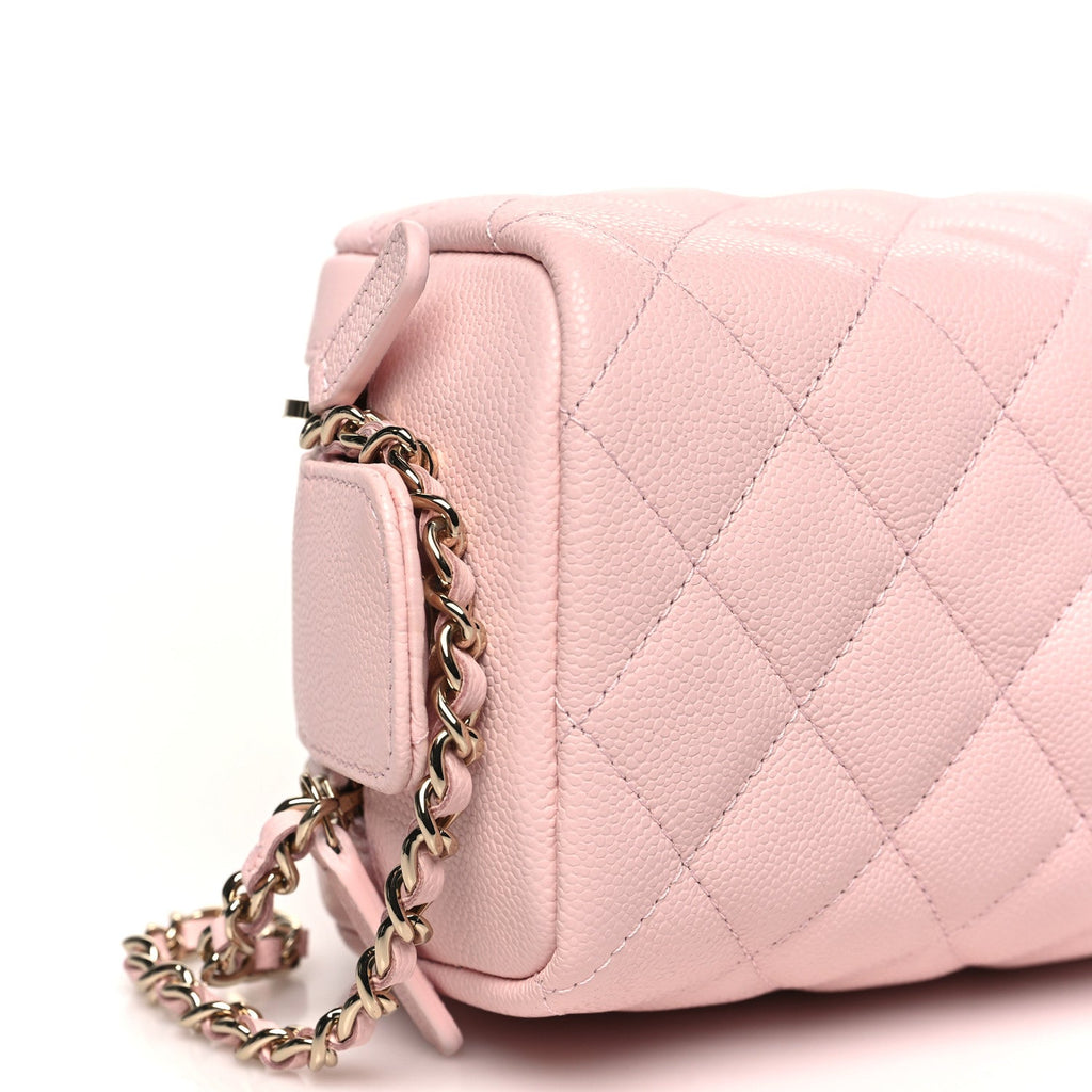Caviar Quilted Toiletry Case With Chain Light Pink