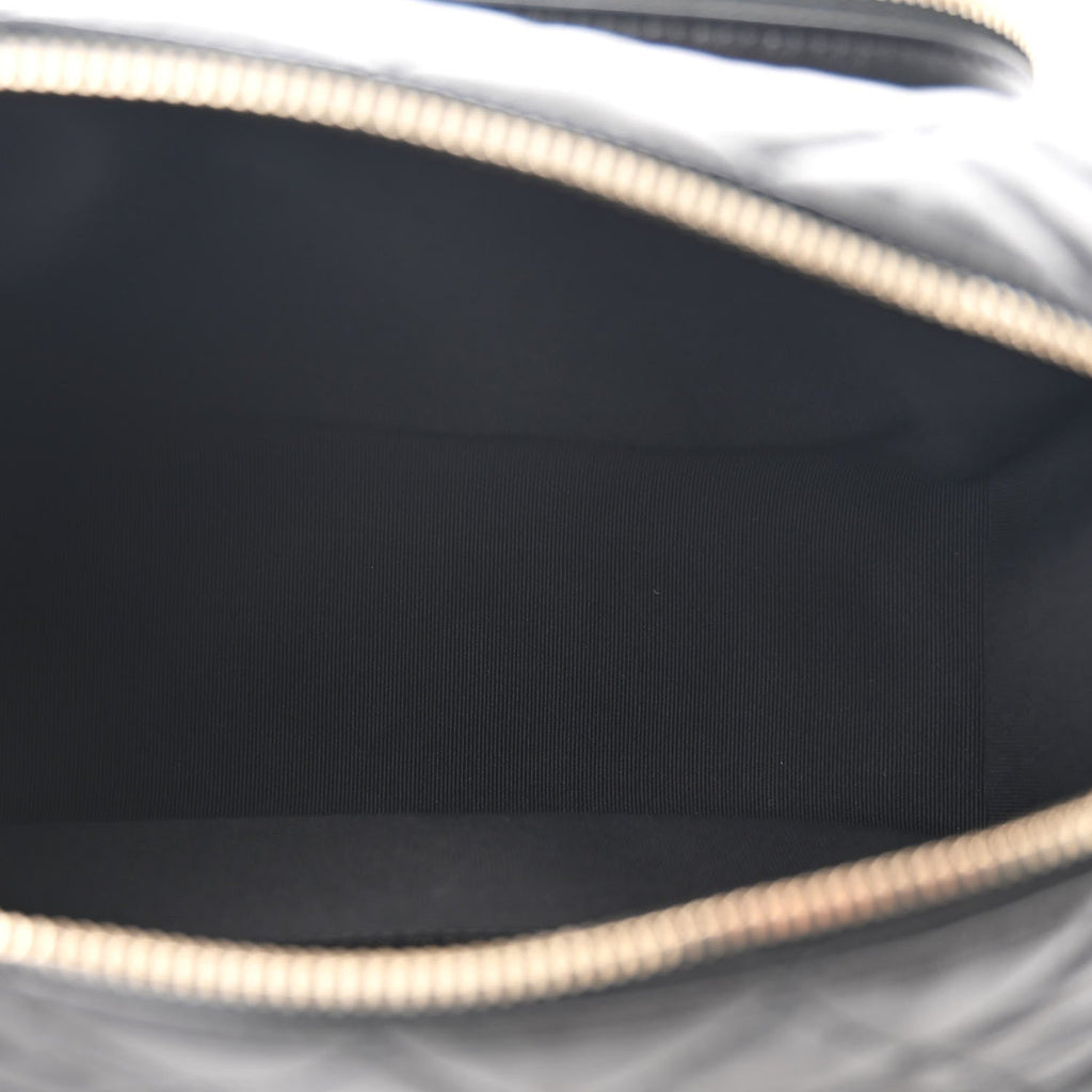 Shiny Crumpled Lambskin Quilted Medium Preppy Pocket Camera Case Black