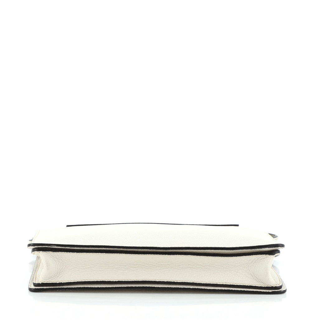 Hand Strap Clutch Vitello Daino Medium
