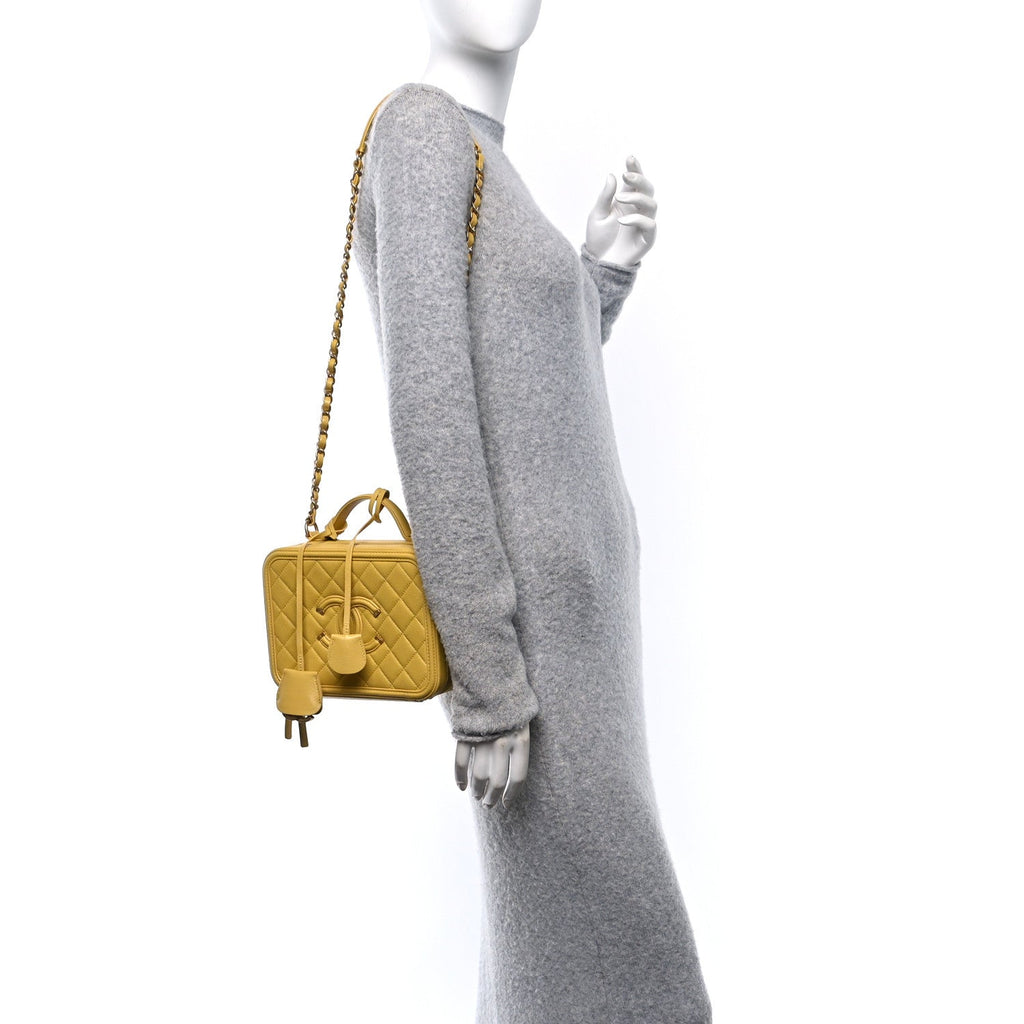 Caviar Quilted Medium CC Filigree Vanity Case Yellow