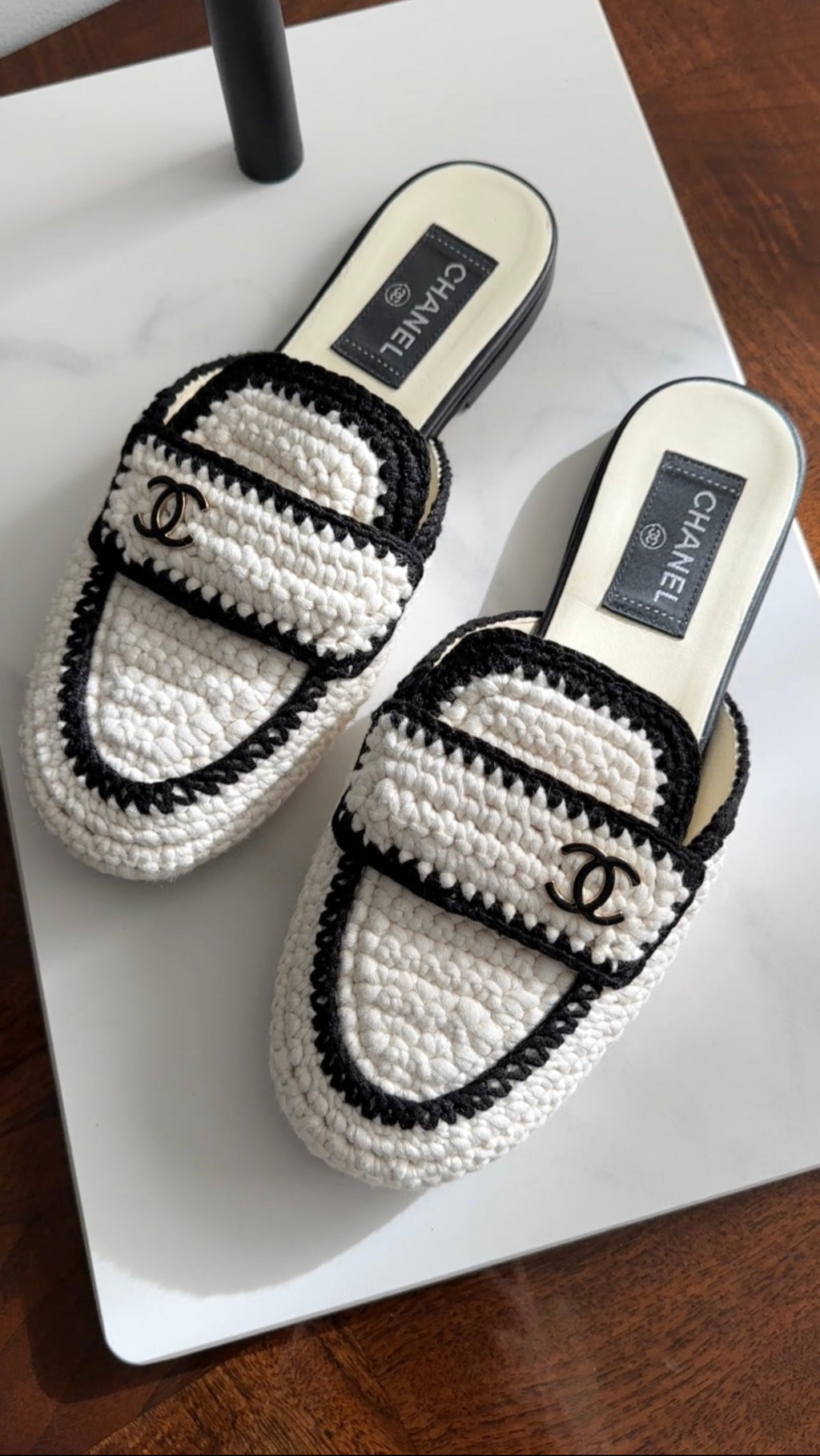 Chanel 2023 Black White Knit CC Logo Mules - 37