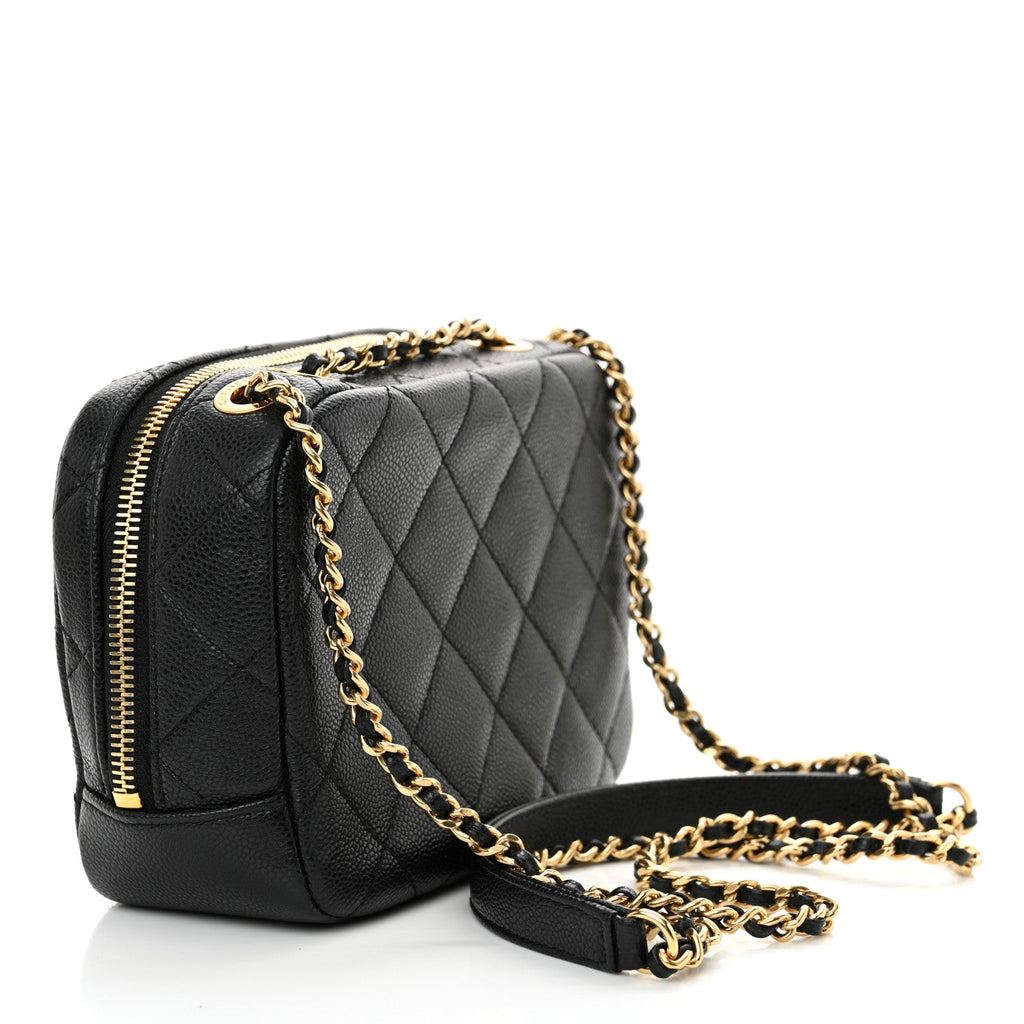 Caviar Quilted CC Vanity Case Black