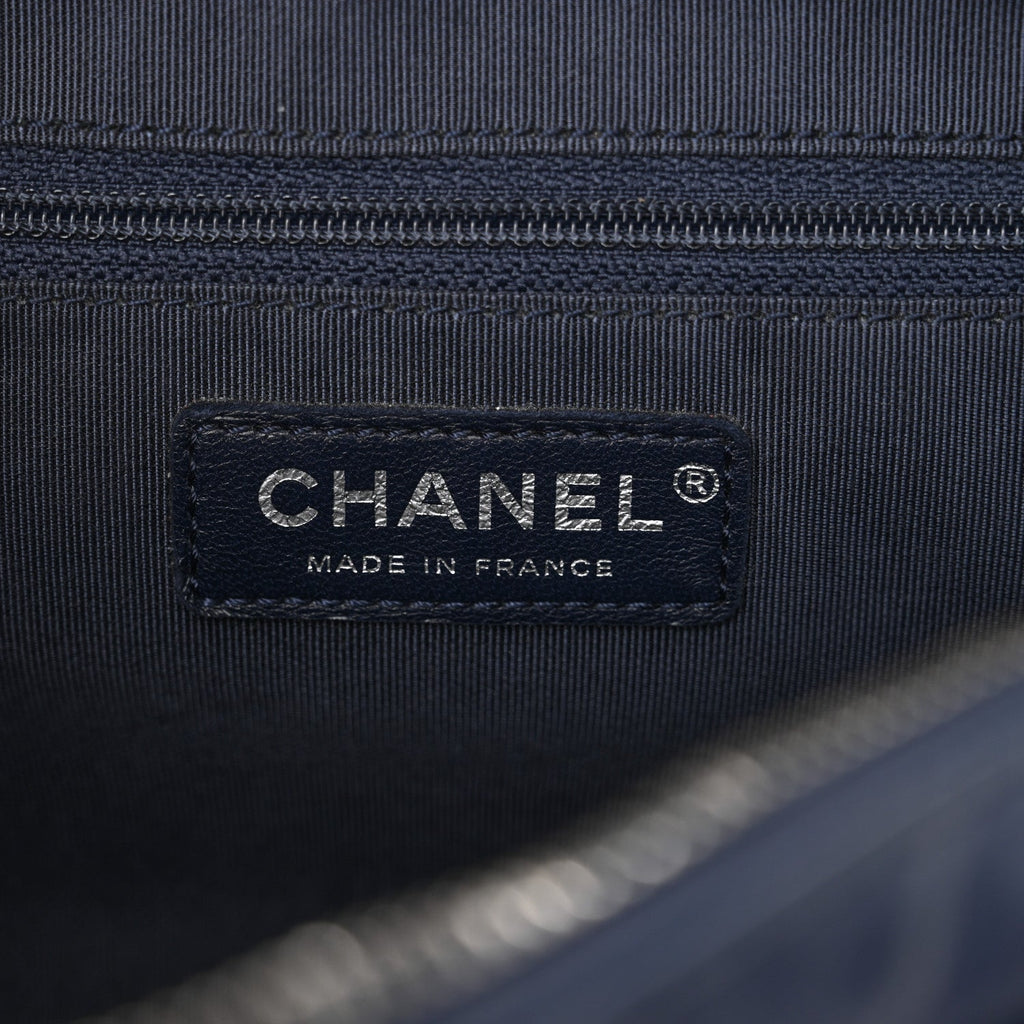 Crumpled Calfskin Quilted Medium Casual Rock Flap Navy