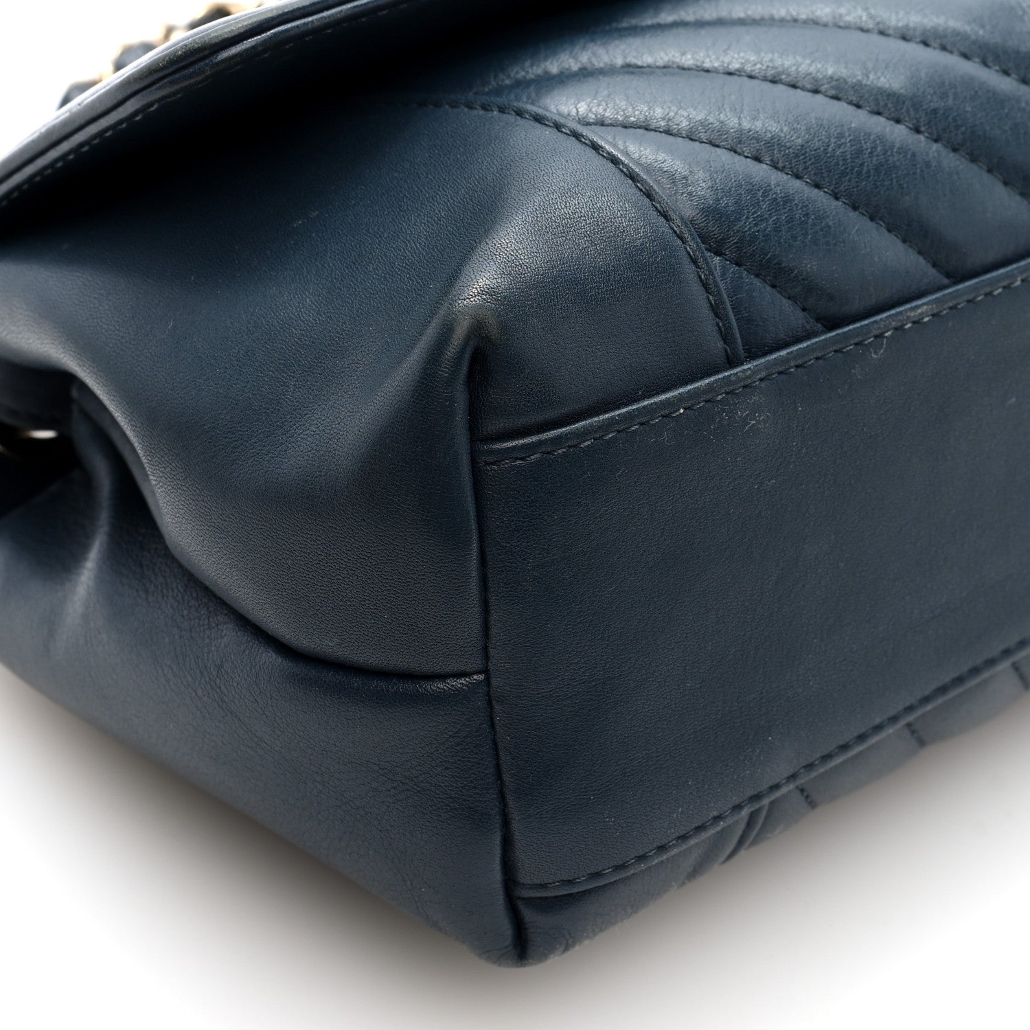 Calfskin Quilted Medium Daily Chevron Flap Navy Blue