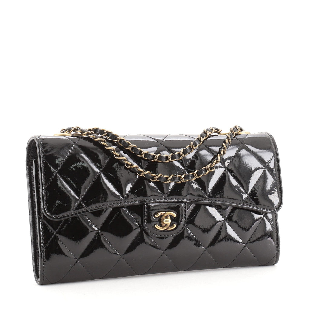 CC Eyelet Chain Clutch Quilted Patent