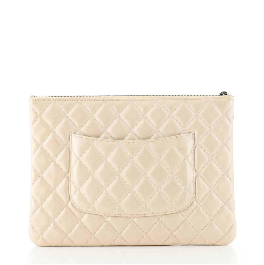 O Case Clutch Quilted Iridescent Lambskin Medium