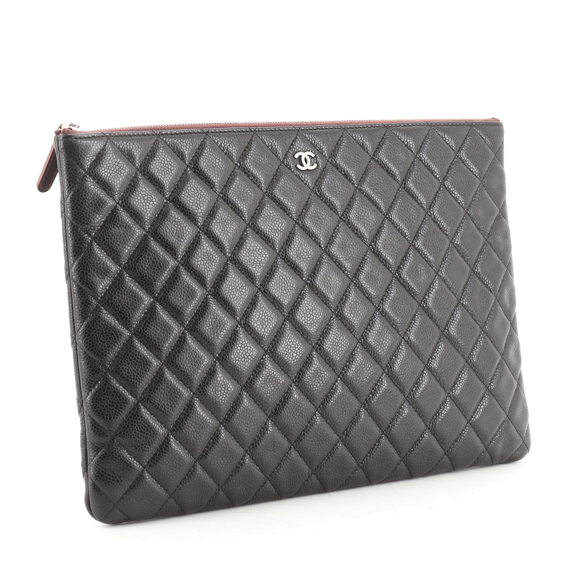 O Case Clutch Quilted Caviar Large