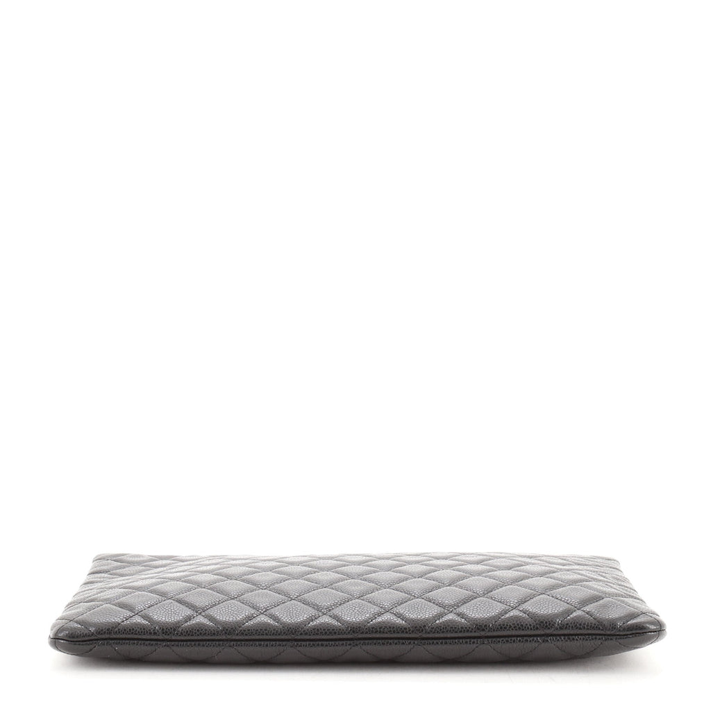 O Case Clutch Quilted Caviar Large
